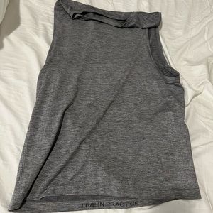 Large men’s lulu tank top